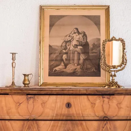 Schusterhaeusl - Urlaub Im Oberbayerischen Baudenkmal