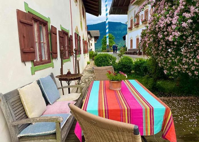 Apartment Schusterhäusl - Urlaub Im Oberbayerischen Baudenkmal *