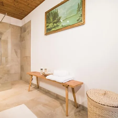 Apartamento Schusterhaeusl - Urlaub Im Oberbayerischen Baudenkmal Samerberg