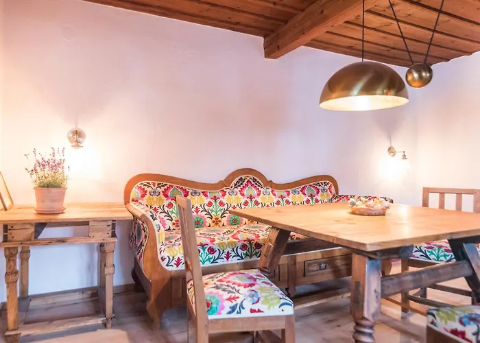 Schusterhaeusl - Urlaub Im Oberbayerischen Baudenkmal Apartmán